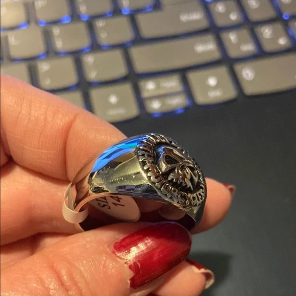 Harley-Davidson Bundle-Reserved for customer - Picture 3 of 4